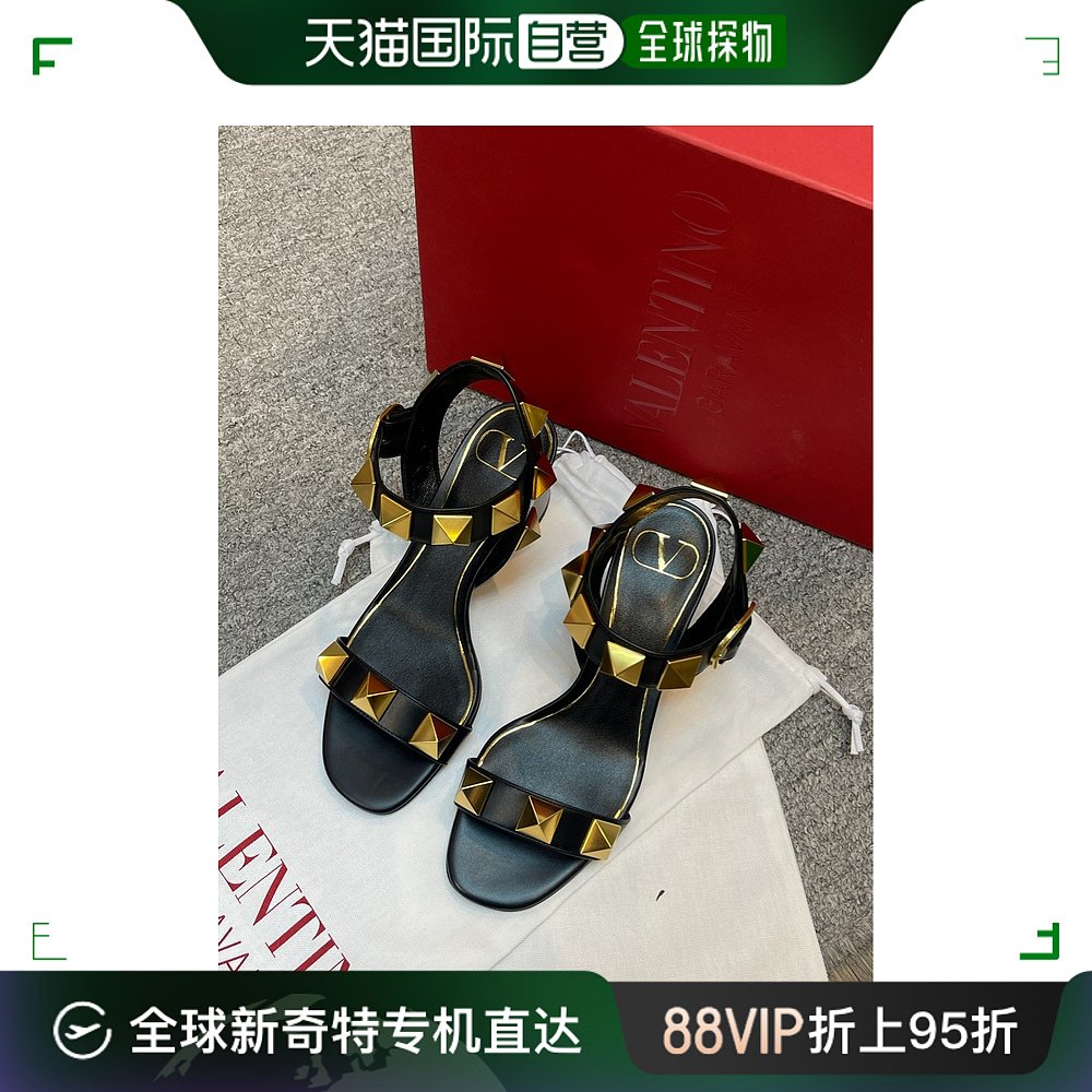 【99新未使用】香港直邮VALENTINO 女士黑色讴歌铆钉装饰高跟凉鞋