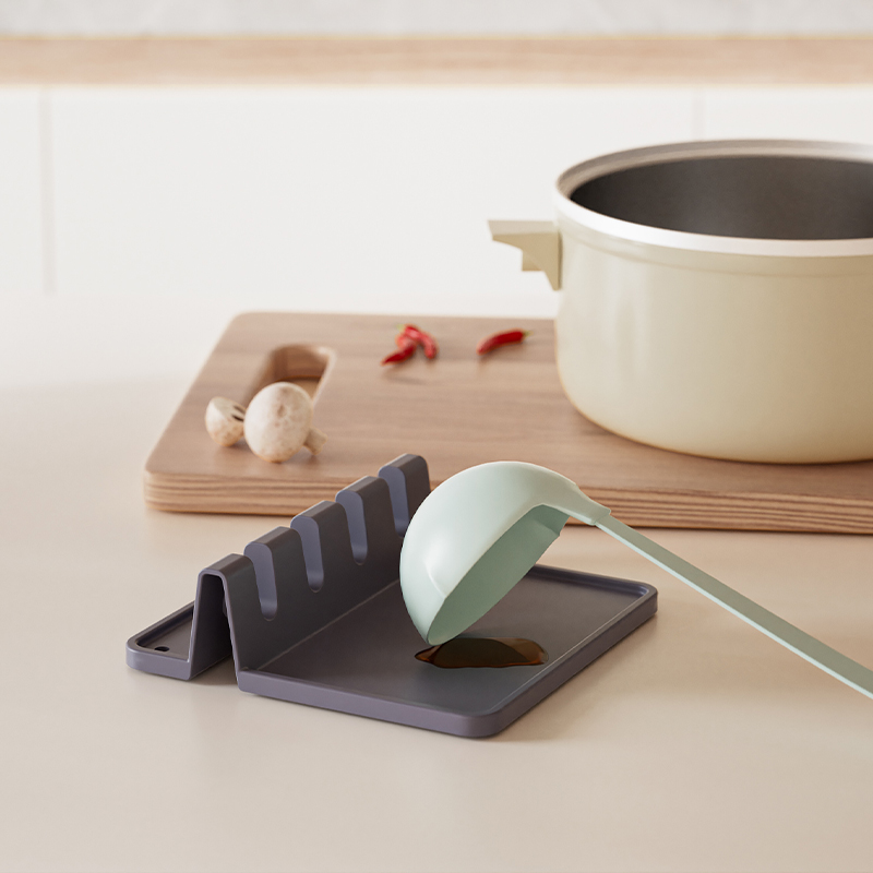 日本厨房锅铲收纳架厨具收纳盘多功能硅胶垫托台面放铲子汤勺子垫
