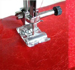 日本兄弟缝纫机电动家用多功能配件滚轮滚柱滚筒布带织带皮革压脚