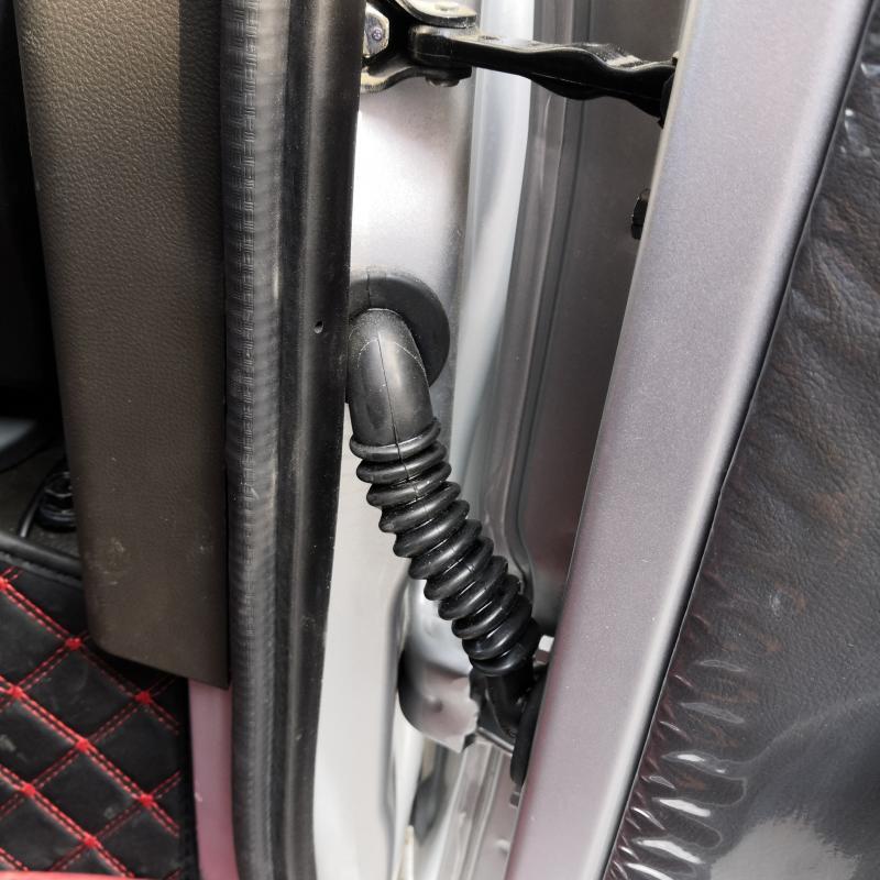 适用荣光小卡新卡后门车窗改装中控锁线束护套橡胶线管汽车配件