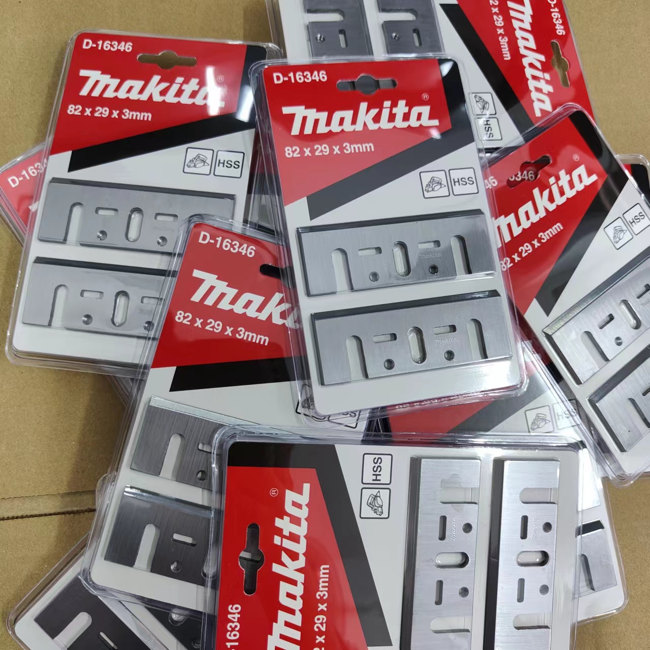 makita日本牧田电刨刀片1900B通用82电动手提刨木工电刨刨刃皮带