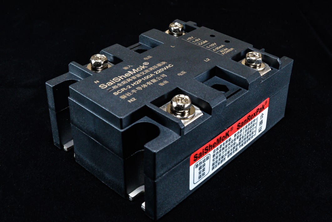 全隔离发热管三相电力调整器单相交流调压模块小型调功器调压器