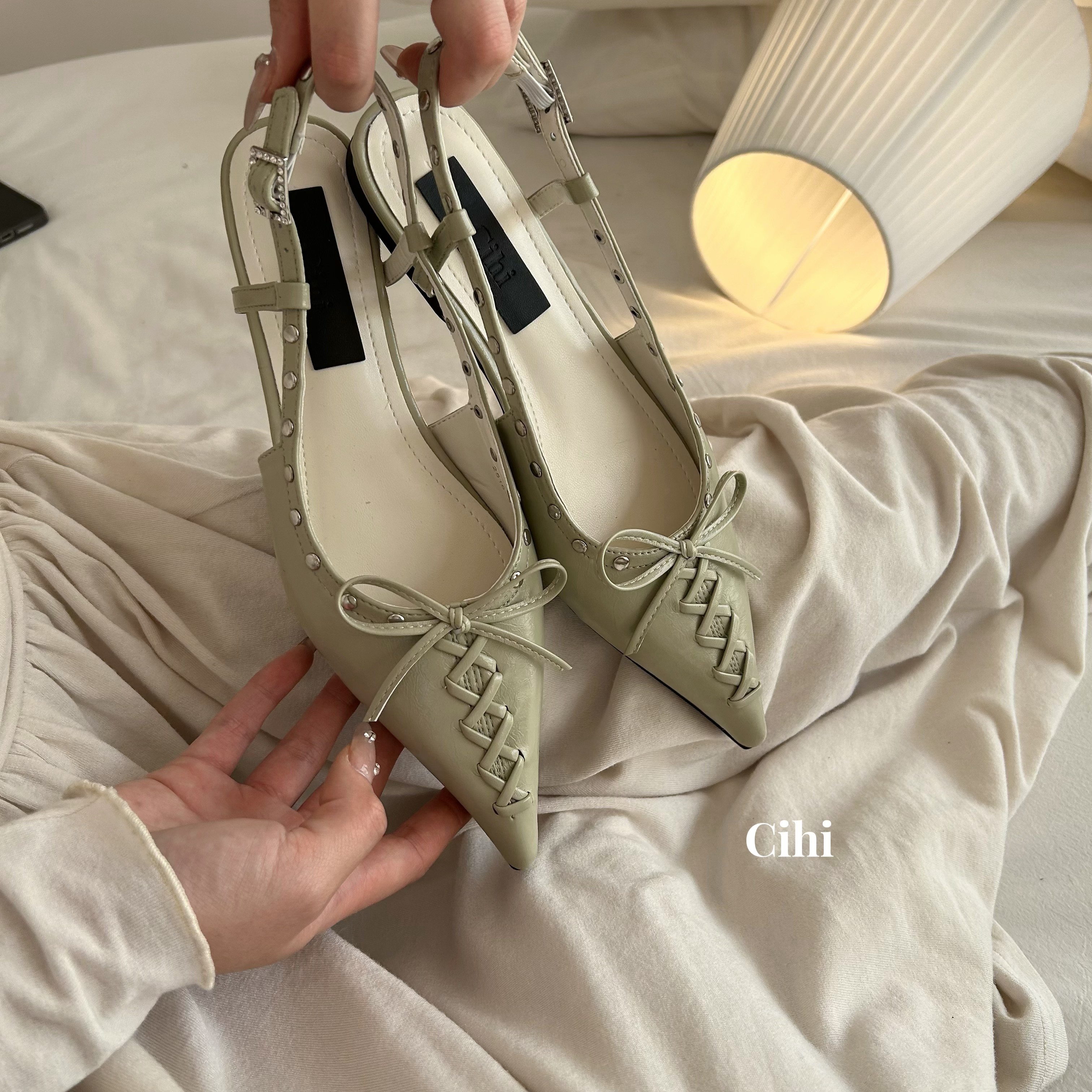 Cihi設計/321-小番日繪-原创手工铆钉设计交叉蝴蝶编织半包单鞋！