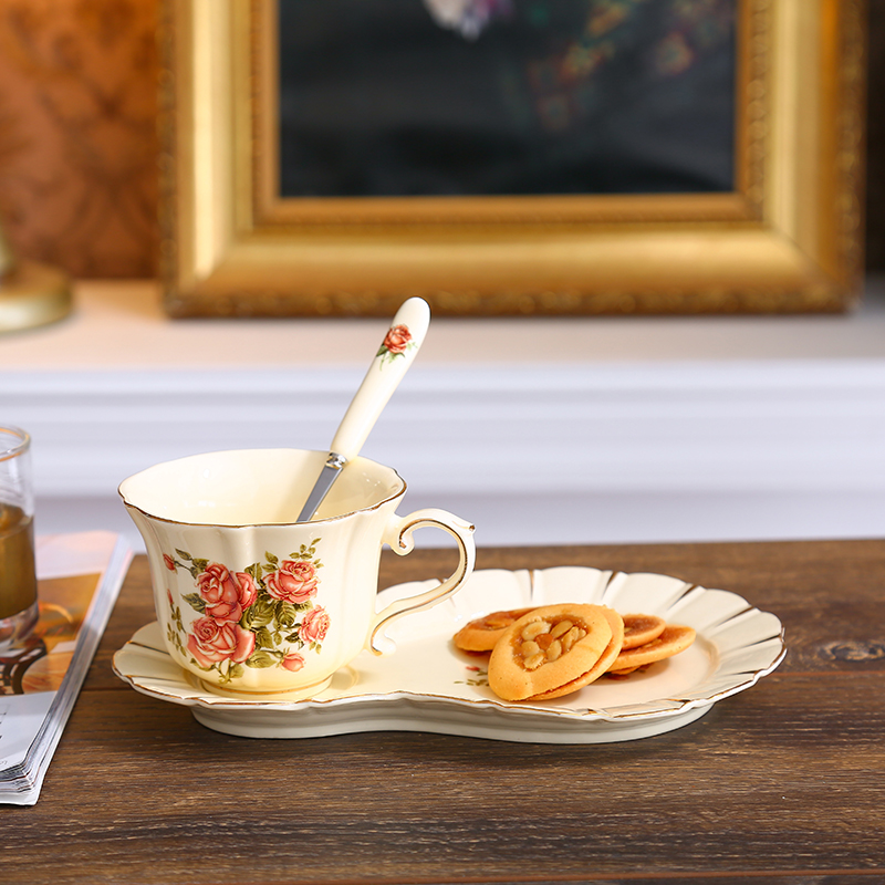 欧式情侣咖啡杯精致高档下午茶茶具法式轻奢复古陶瓷家用杯子套装
