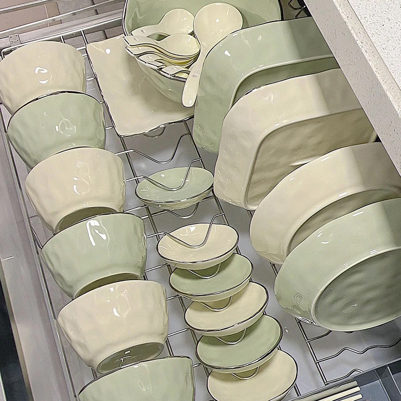 奶油风碗碟套装家用轻奢碗盘餐具2024新款高颜值碗筷盘子碗具组合
