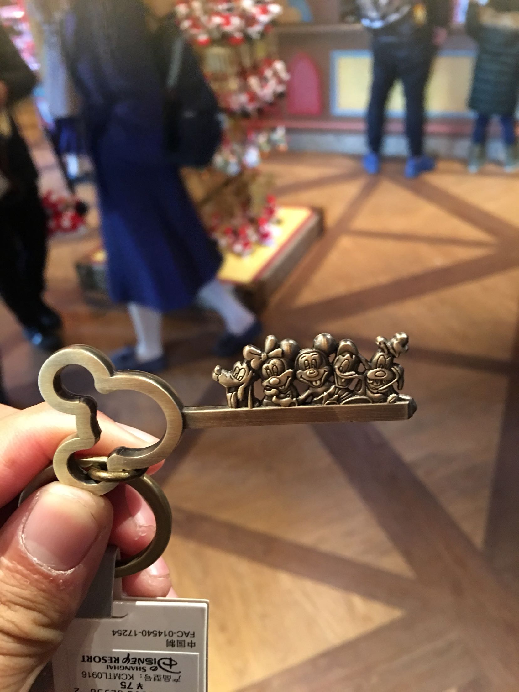 上海迪士尼国内代购复古米奇米妮唐老鸭黛西金属钥匙扣钥匙圈礼物