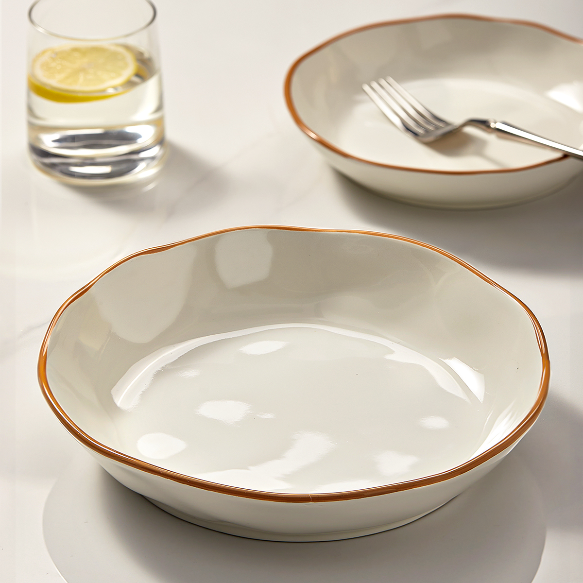 陶瓷盘子菜盘家用2024新款釉下彩深盘轻奢碗碟餐具高级感碟子餐盘