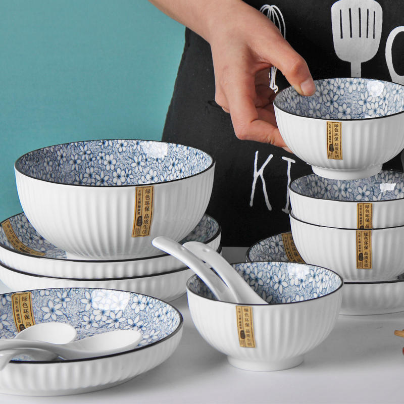 陶瓷餐具套装碗家用日式创意2021新款碗盘勺筷组合大汤碗饭碗盘子