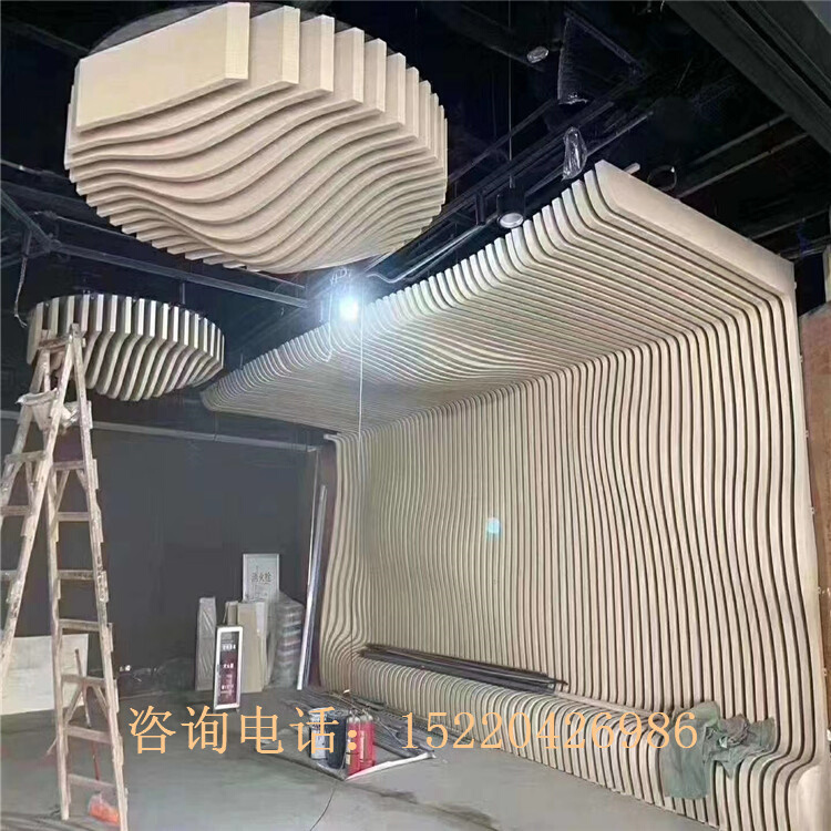 定制室内铝合金装饰立面弧型背景墙造型铝板焊接仿木纹弧形铝方通