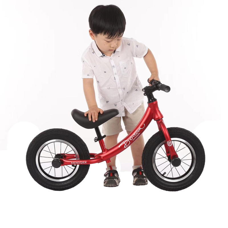 铝合金车架充气轮儿童平衡车无脚踏 两轮宝宝滑行自行车 竞赛专用