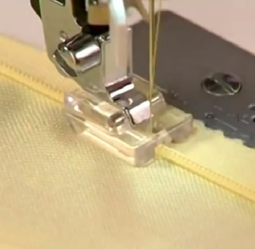 日本兄弟缝纫机电动家用多功能配件透明隐形拉链压脚台湾产有视频
