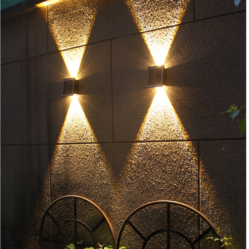 太阳能洗墙灯户外亮化装饰壁灯庭院外墙防水墙壁射灯围墙灯免打孔