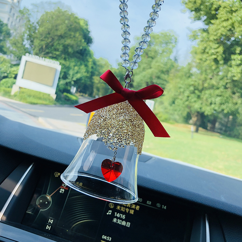 2022年爱心形红色水晶风铃铛 高档汽车载内后视镜挂件 生日礼物钟