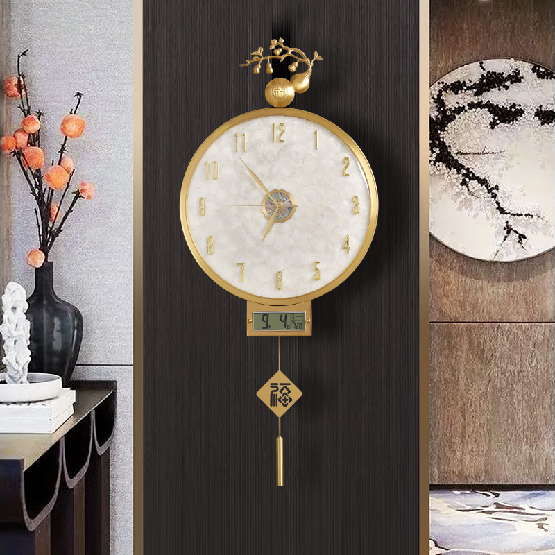 新中式带日历客厅家用挂钟现代轻奢格栅贝壳壁钟黄铜背景挂表静音