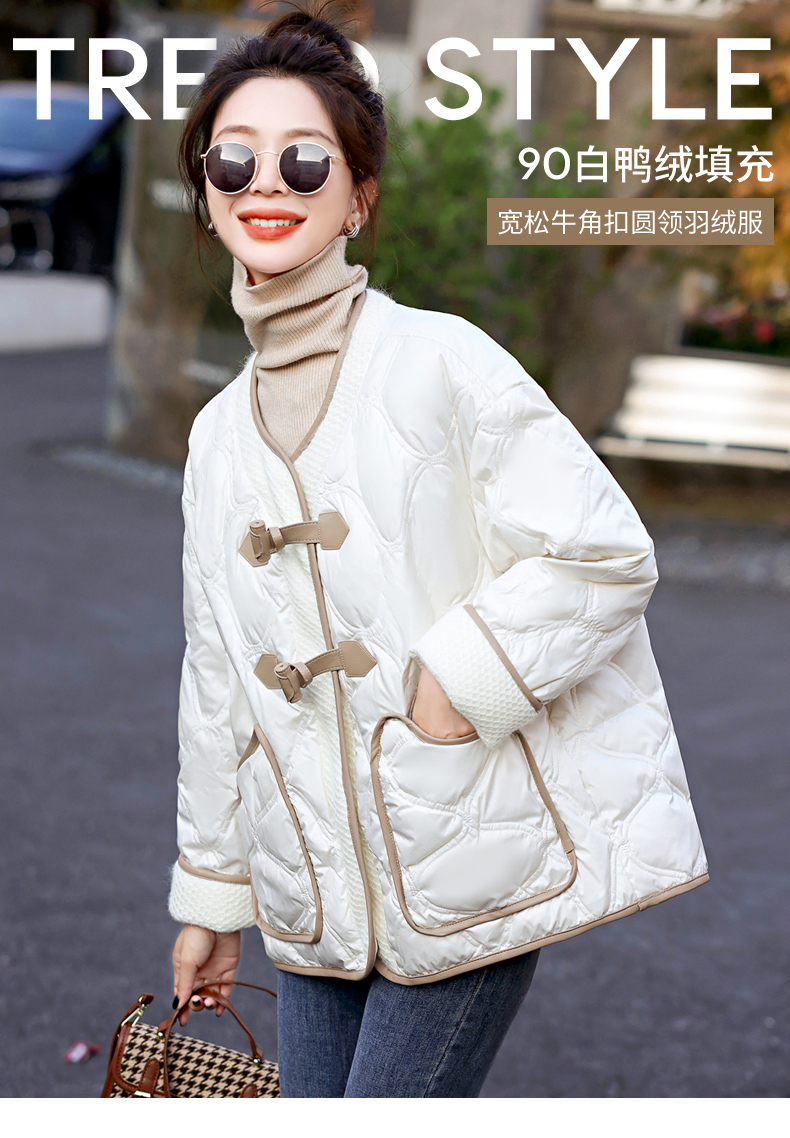 韩版宽松牛角扣圆领短款羽绒服女冬季新款时尚休闲白鸭绒轻薄外套