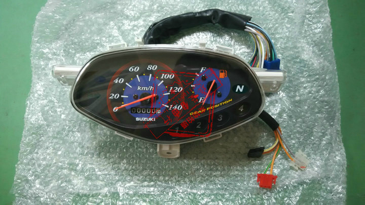 适用轻骑铃木赛驰QS110-A/C仪表里程表速度表码表指示灯泡总成