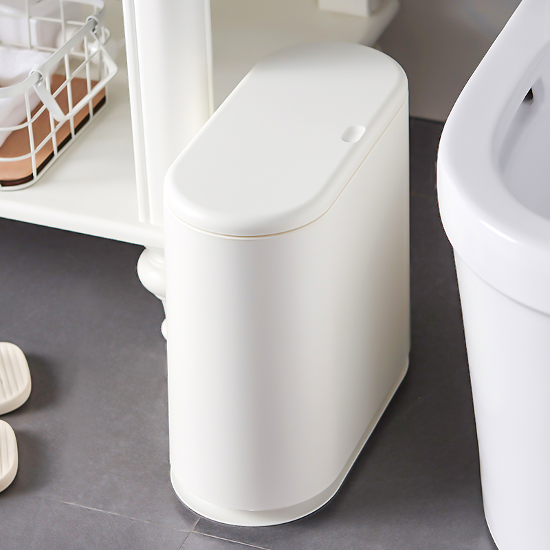 日本卫生间垃圾桶厕所夹缝窄缝专用家用2024新款客厅轻奢按压有盖
