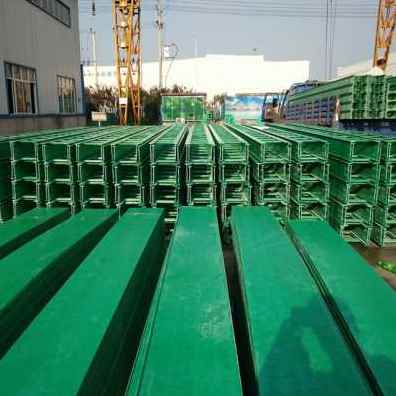 新品厂促玻璃钢直通桥架槽式梯式防火电缆槽盒400×200玻璃钢线槽