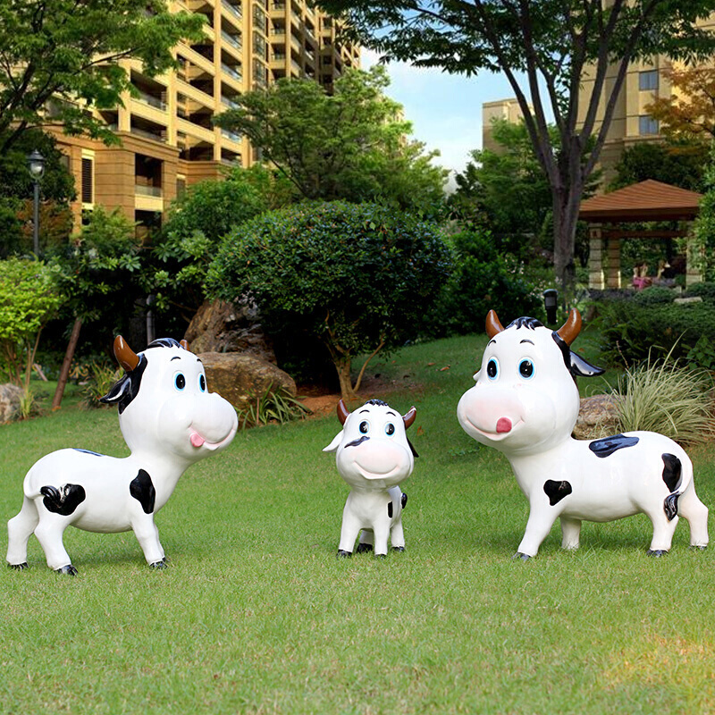 户外大型仿真奶牛雕塑摆件花园林农场草坪景观玻璃钢动物模型装饰