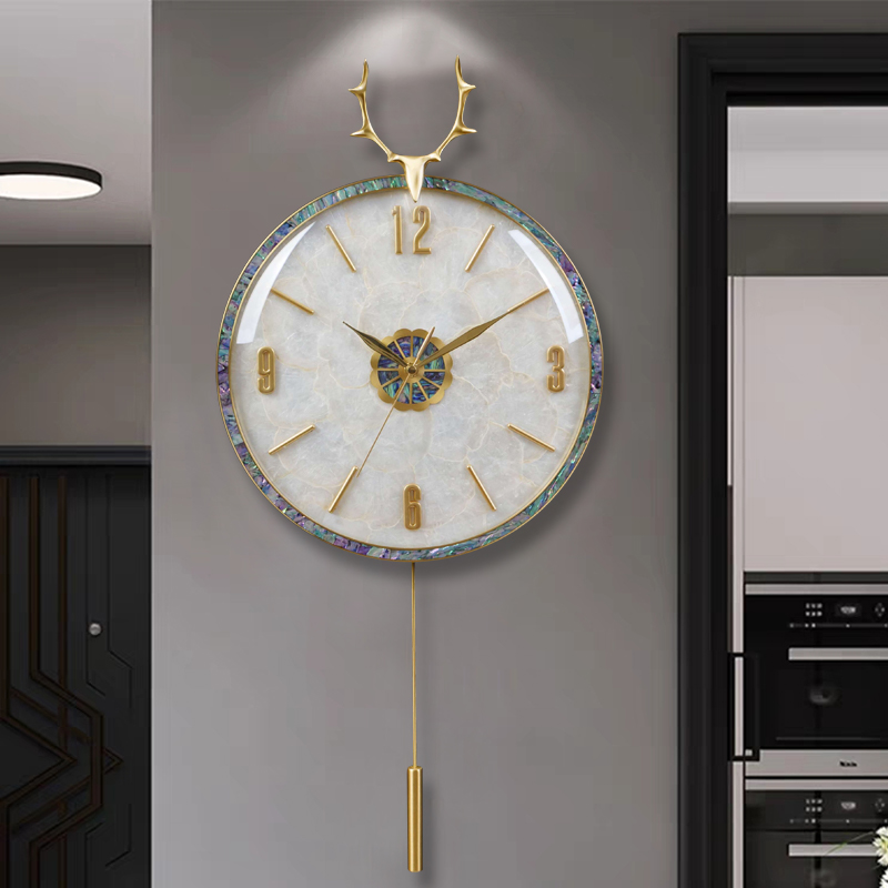 轻奢黄铜钟表贝壳挂钟客厅家用简约现代静音时钟挂墙表装饰石英钟