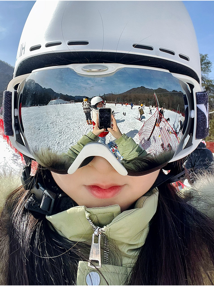 新款球面大视野男女滑雪装备滑雪眼镜双层防雾防风可卡近视滑雪镜
