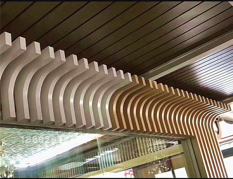 方管隔断铝材装饰木纹铝方通u型铝合金管吊顶铝条天花铝方管型材