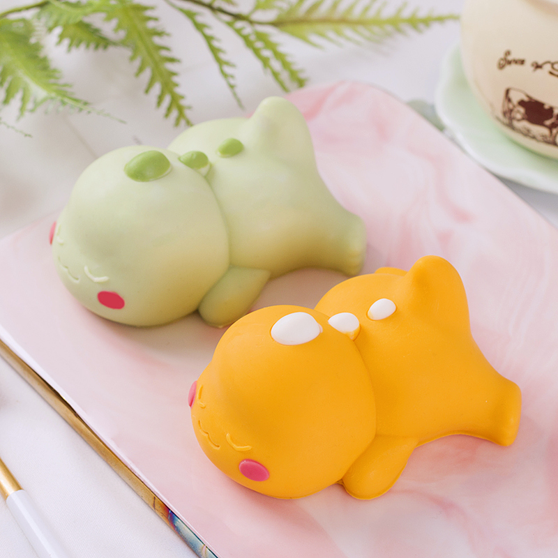 恐龙慕斯蛋糕模具四寸卡通小奶龙慕斯硅胶烘焙动物立体巧克力兔子