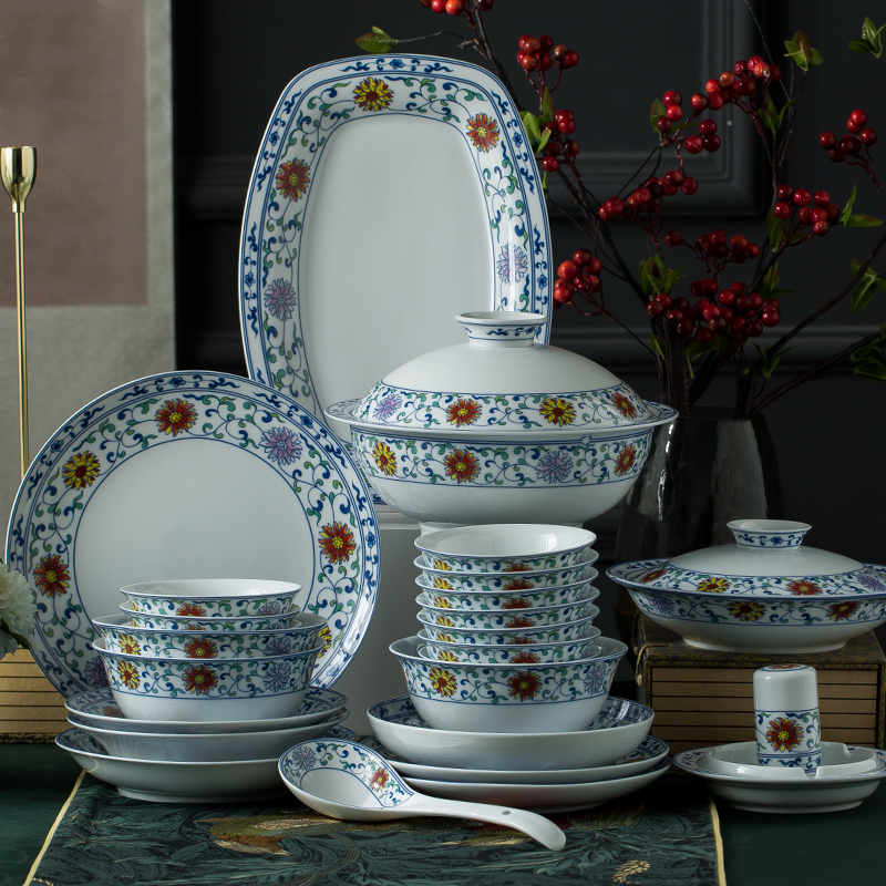中式家用碗碟套装景德镇陶瓷餐具套装高温白瓷釉中彩青花瓷碗盘子