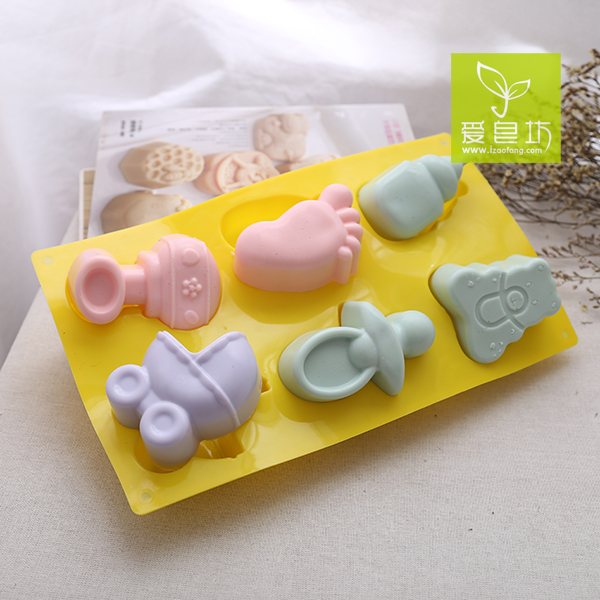 爱皂坊 食品级软硅胶手工皂模具卡通婴儿六连奶瓶蛋糕矽胶模