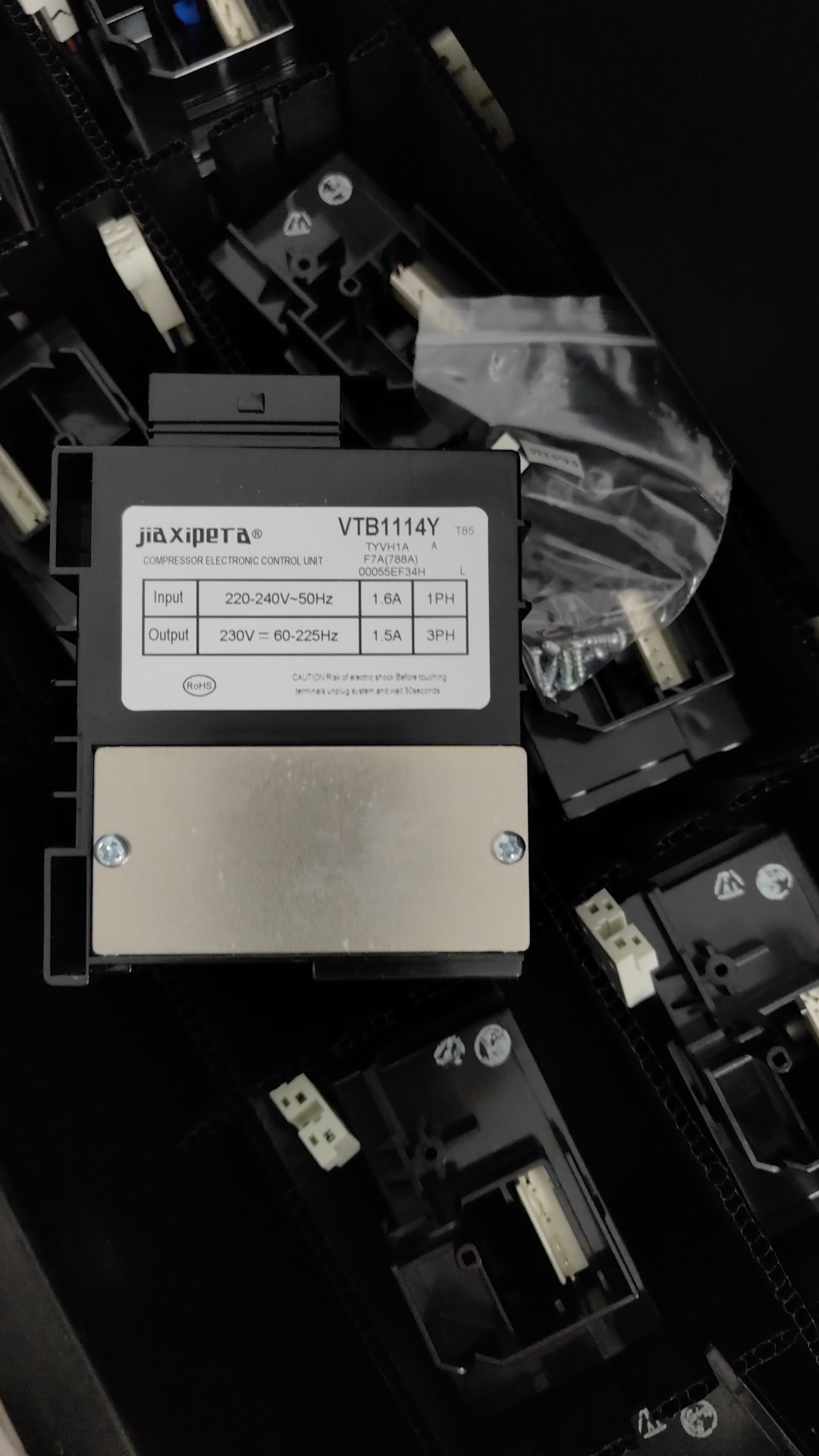 VTB1114Y适用海尔冰箱变频板压缩机驱动板变频盒主板原装配件大全
