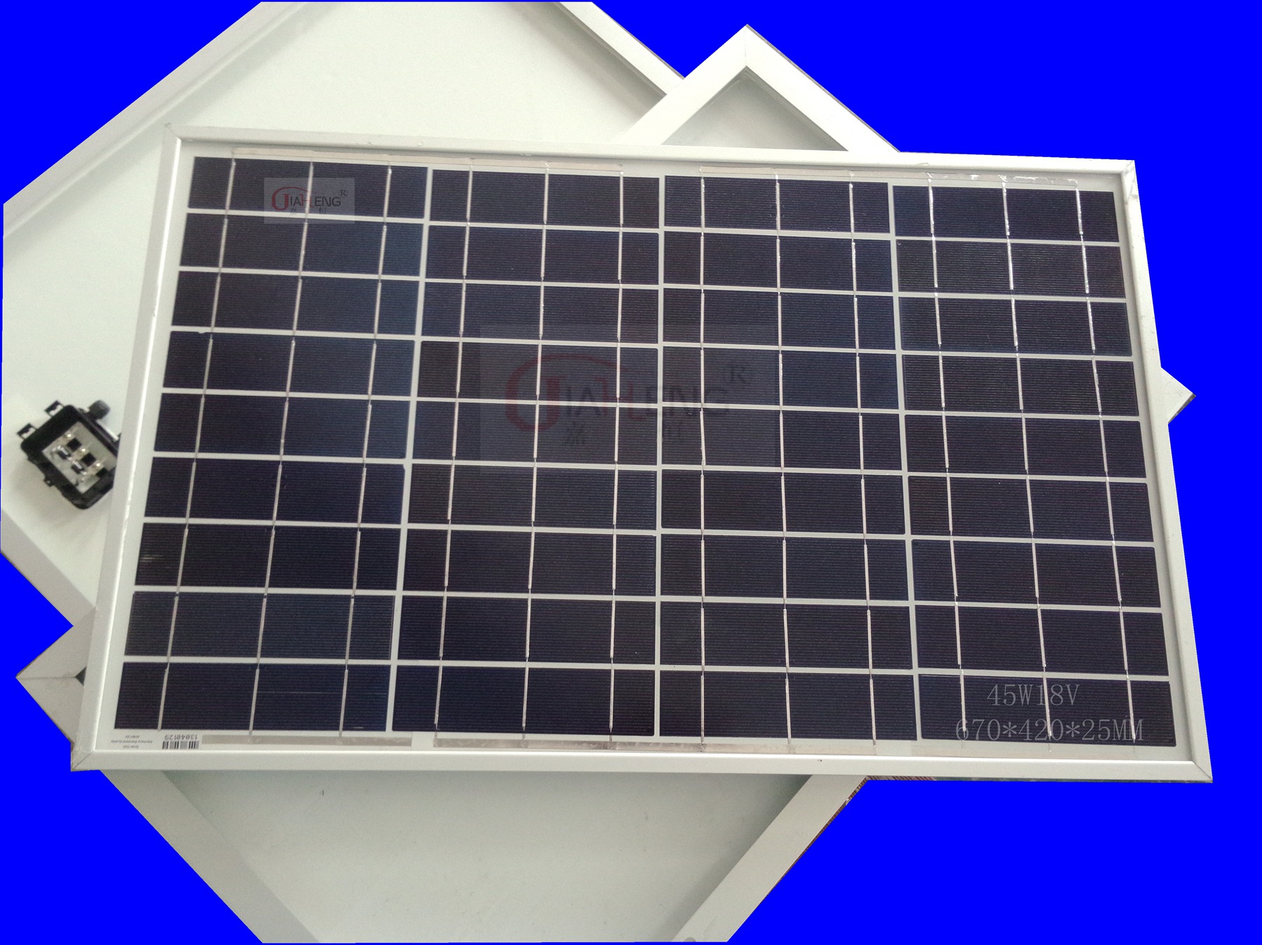多晶太阳能电池板组件 50W 12V电瓶直充器户外太阳能充电